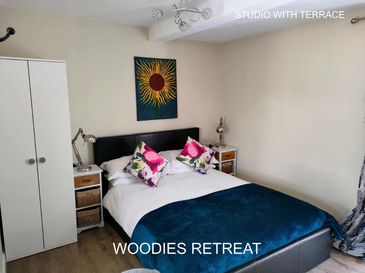 Woodies Peasmarsh Exteriör bild